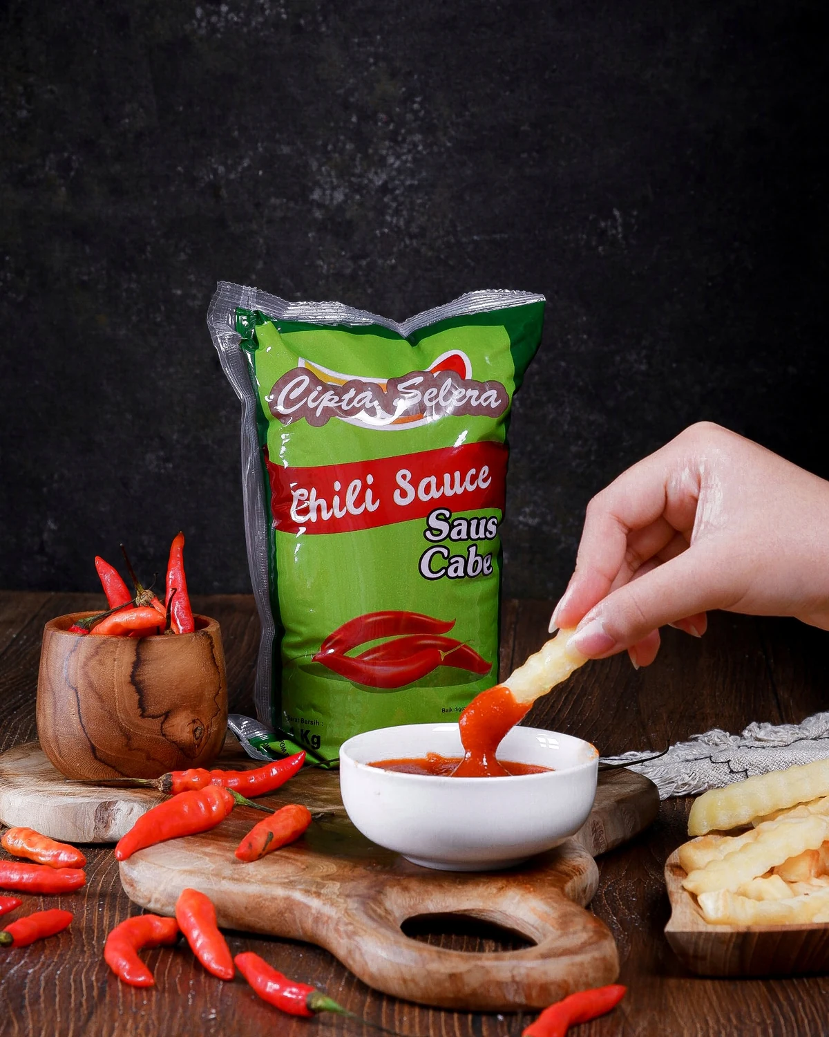 Cipta Selera chilli sauce product presentation